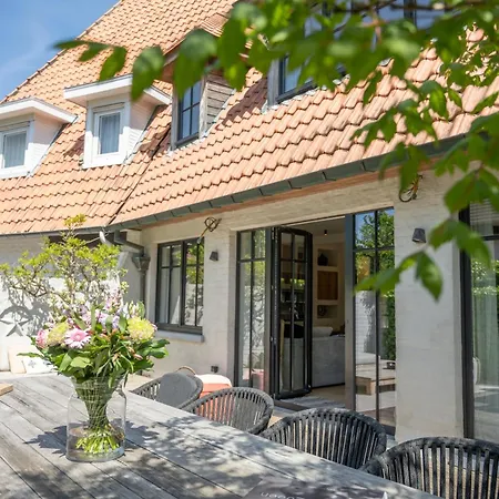 New Family Chic Design, Comfort & Outdoor Living - Free Parking Wifi