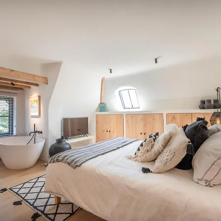 New Family Chic Design, Comfort & Outdoor Living - Free Parking Wifi Vila