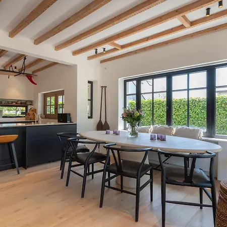 Vila New Family Chic Design, Comfort & Outdoor Living - Free Parking Wifi *