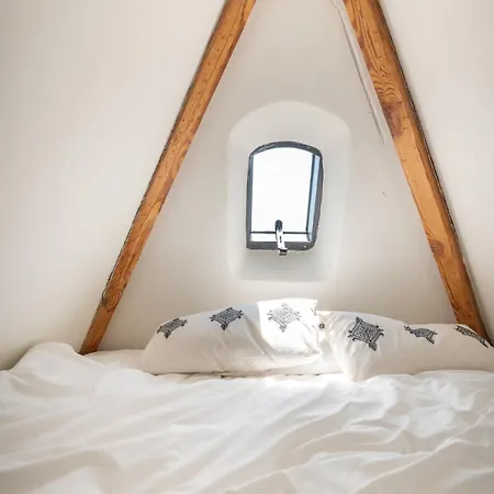 New Family Chic Design, Comfort & Outdoor Living - Free Parking Wifi