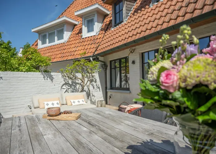 New Family Chic Design, Comfort & Outdoor Living - Free Parking Wifi *