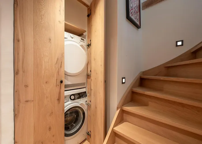 New Family Chic Design, Comfort & Outdoor Living - Free Parking Wifi