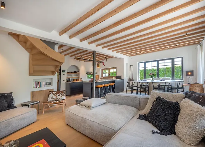 New Family Chic Design, Comfort & Outdoor Living - Free Parking Wifi