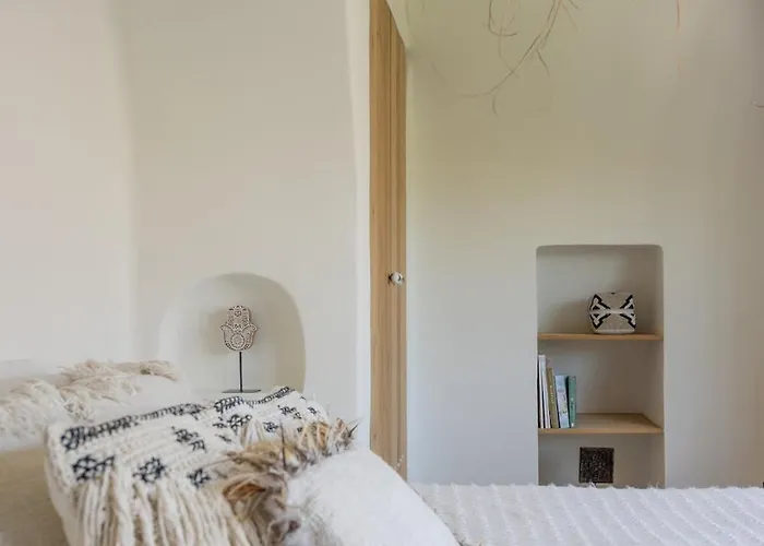 New Family Chic Design, Comfort & Outdoor Living - Free Parking Wifi *